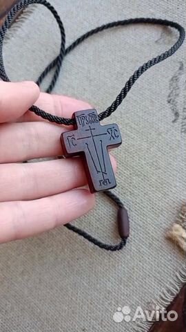 Крест из ценной породы дерева