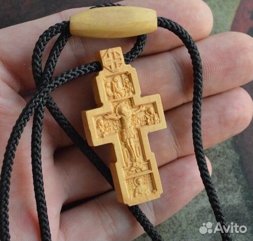 Нательный крестик самшит Троица